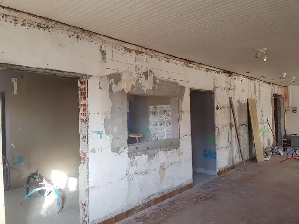 enduit-platre-renovation-lit-et-mixe